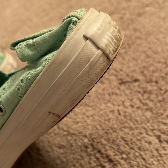 👟 Converse Low Tops Size 8 👟 - Picture 15 of 16